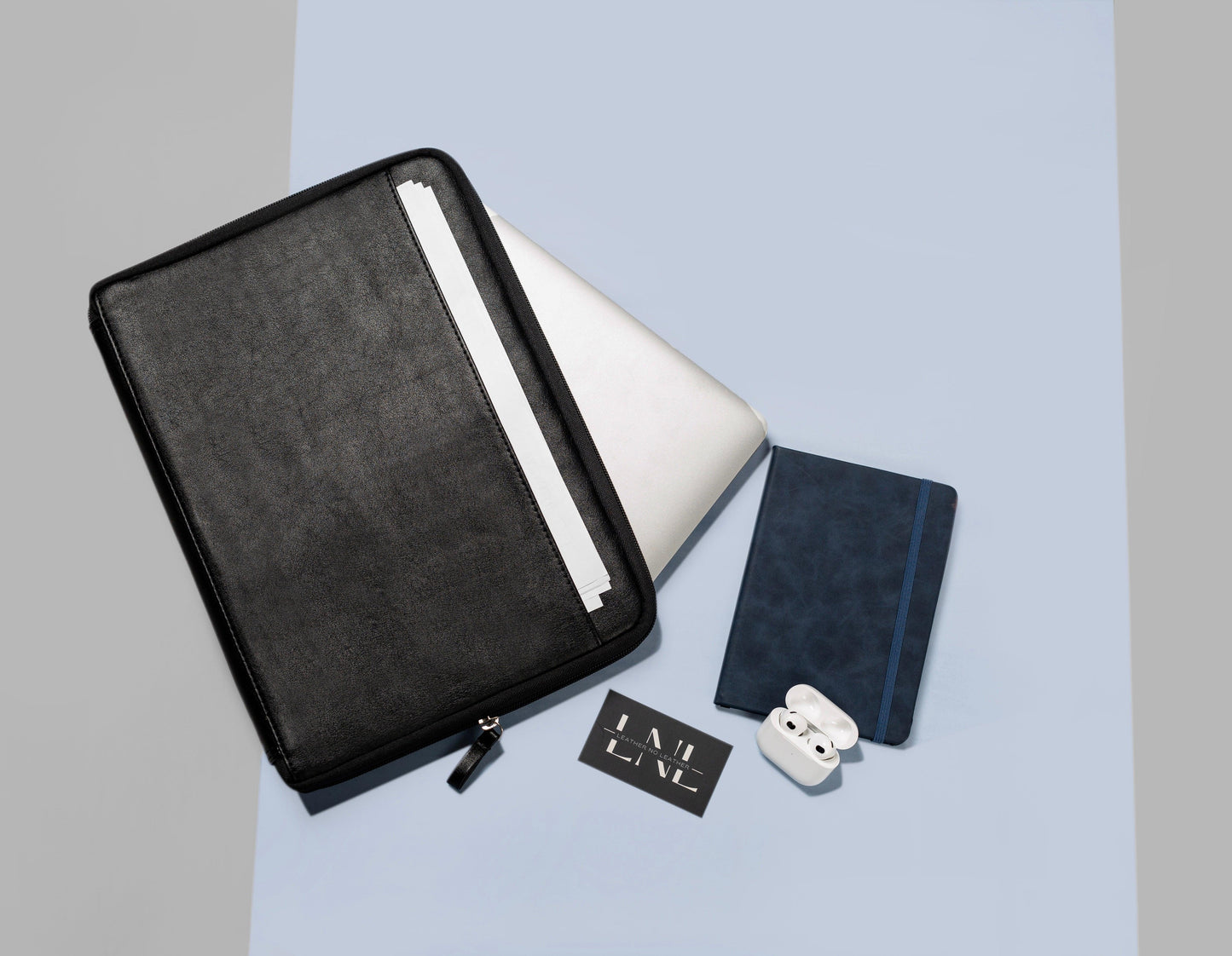 Laptop Sleeve - LeatherNoLeather