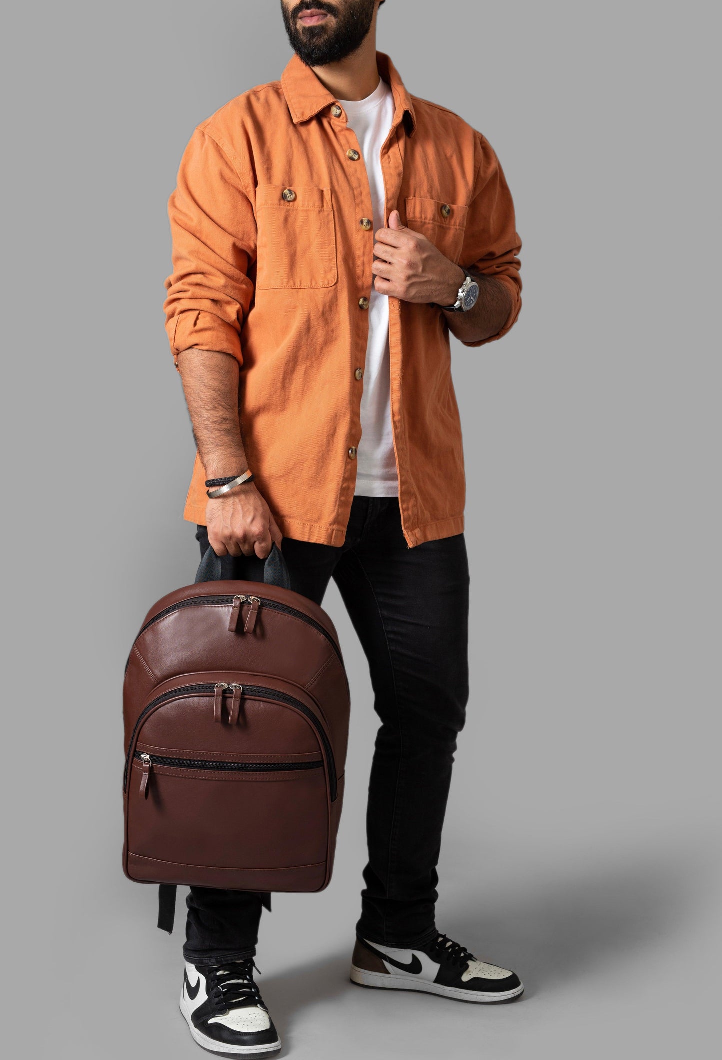 Backpack - LeatherNoLeather