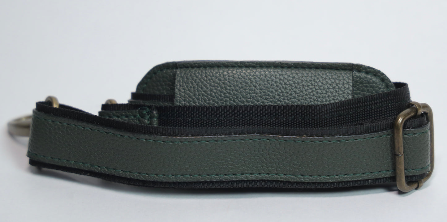 Nomad Duffle Bag - LeatherNoLeather