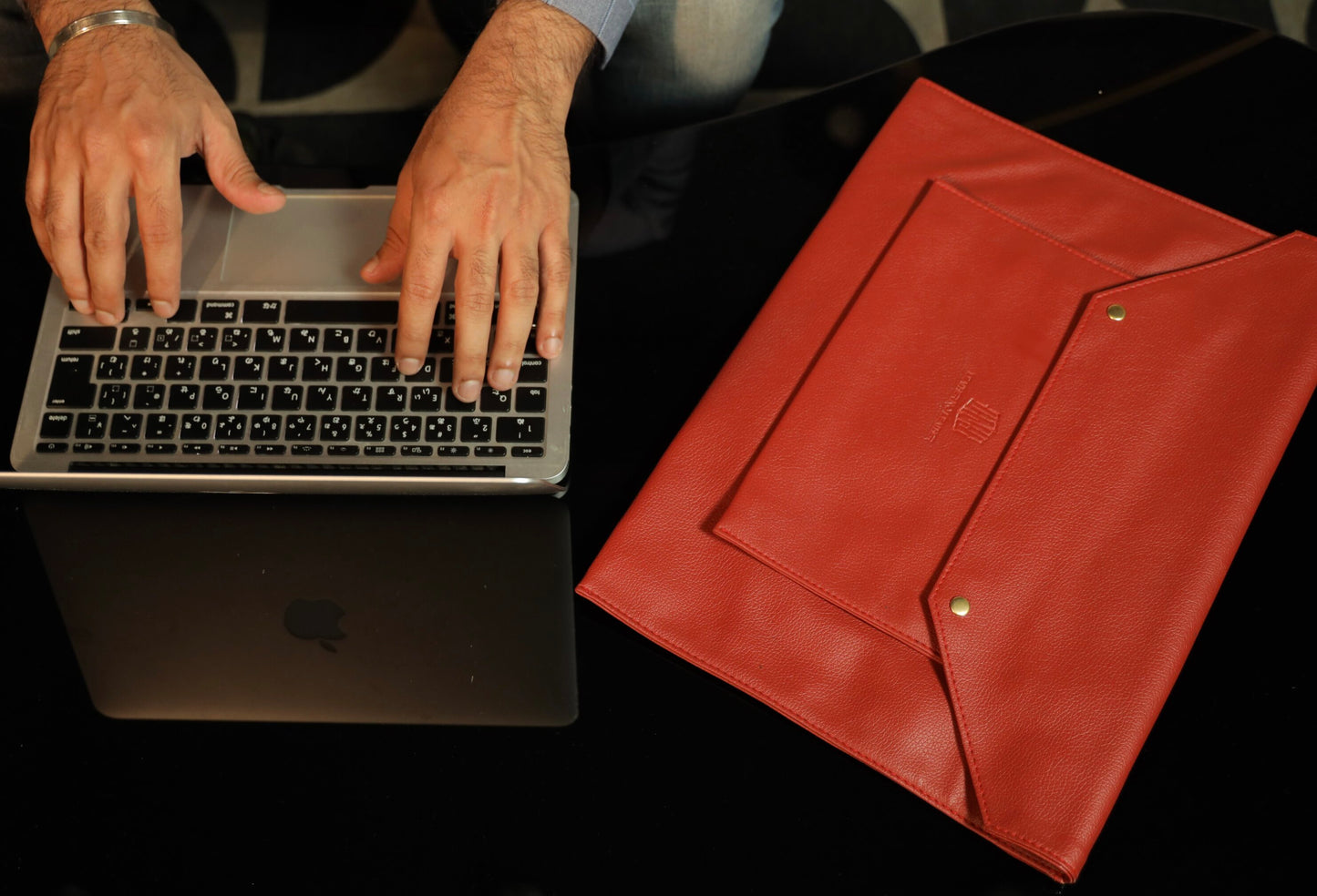 Urban Laptop Sleeve - Red - LeatherNoLeather